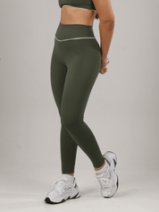 LEGGING ESSENTIAL VERDE MILITAR
