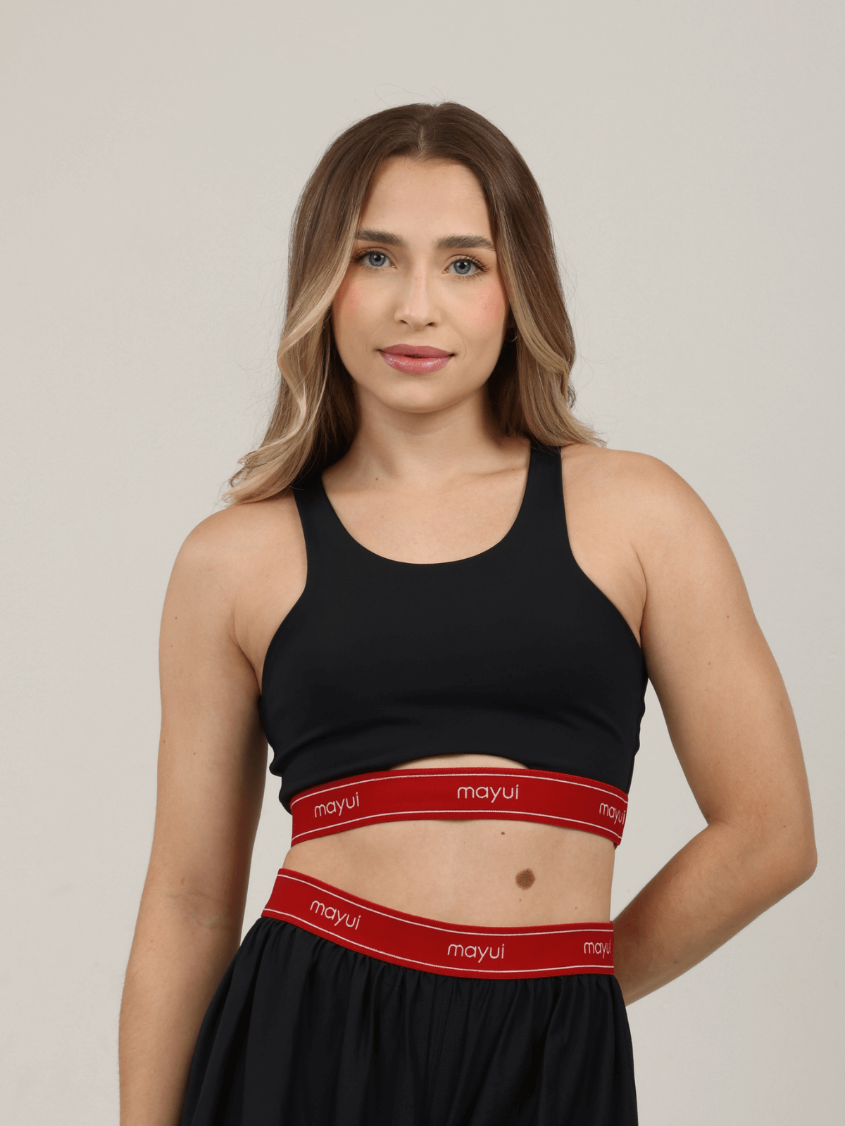 TOP  ATHLETIC PRETO COM VERMELHO VELVET