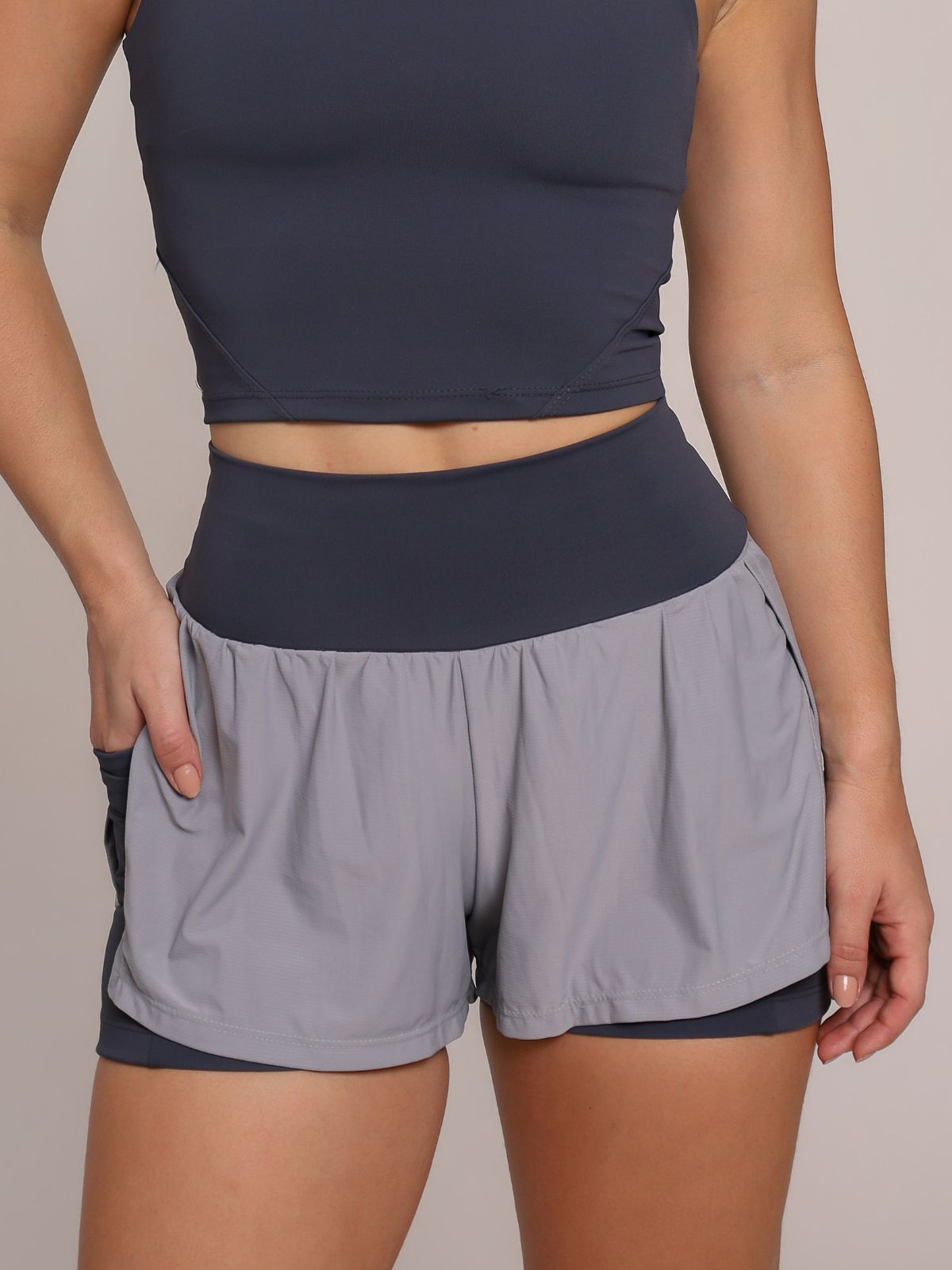 SHORT FLOW GRAFITE / LIGHT GRAY