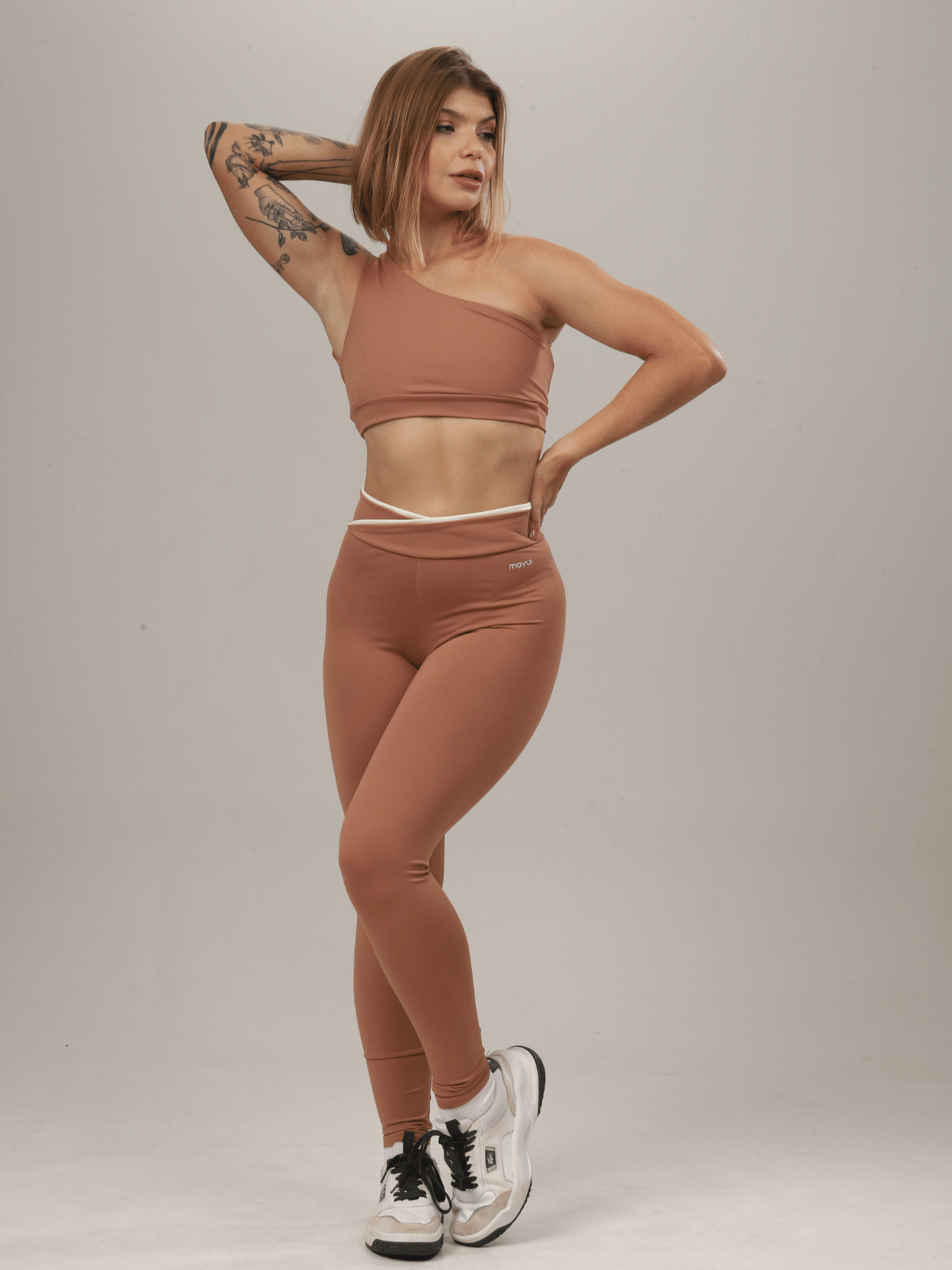 TOP GLOW LATTE