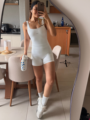 MACAQUINHO HUG BRANCO