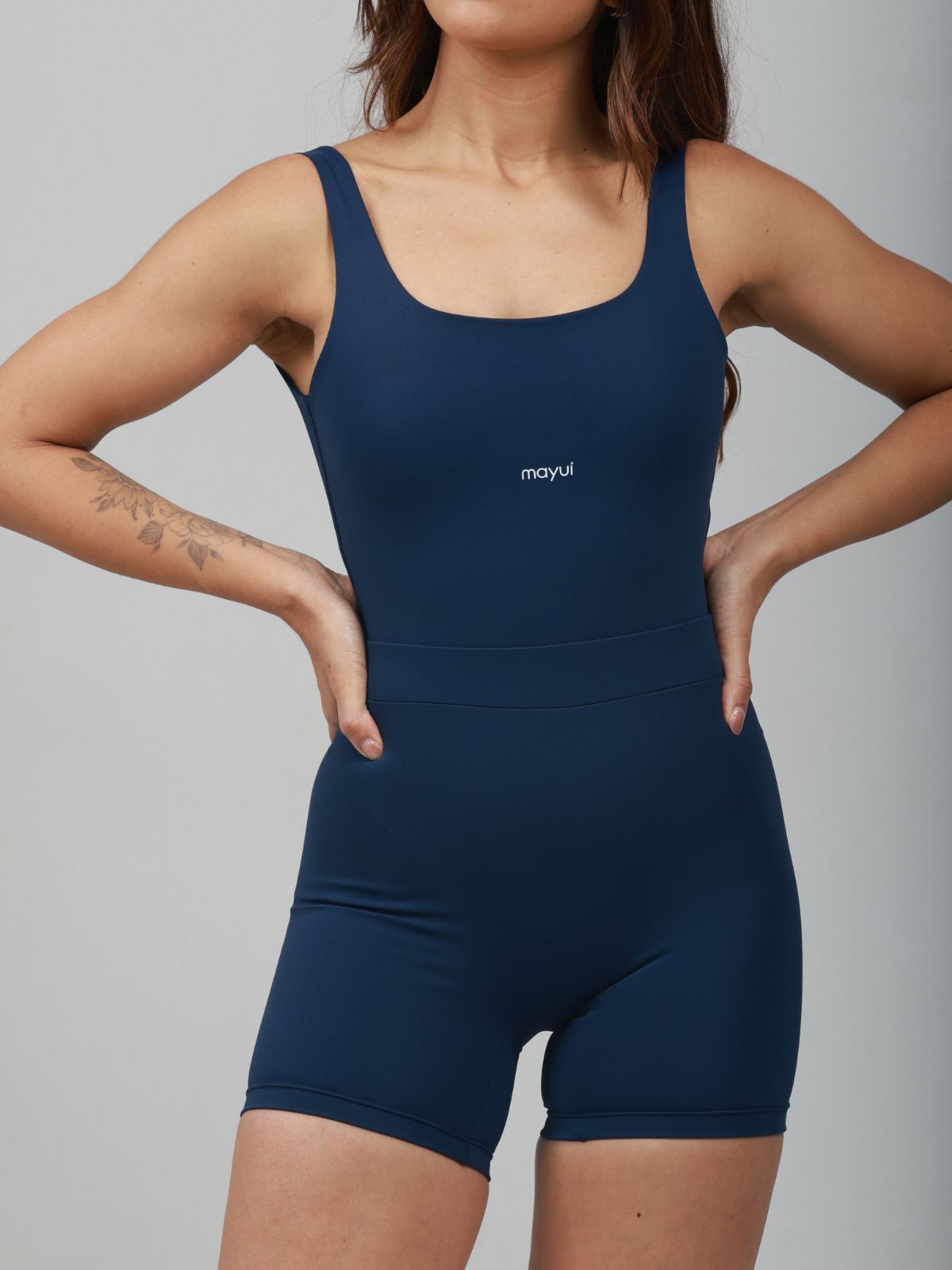 MACAQUINHO HUG AZUL NAVY