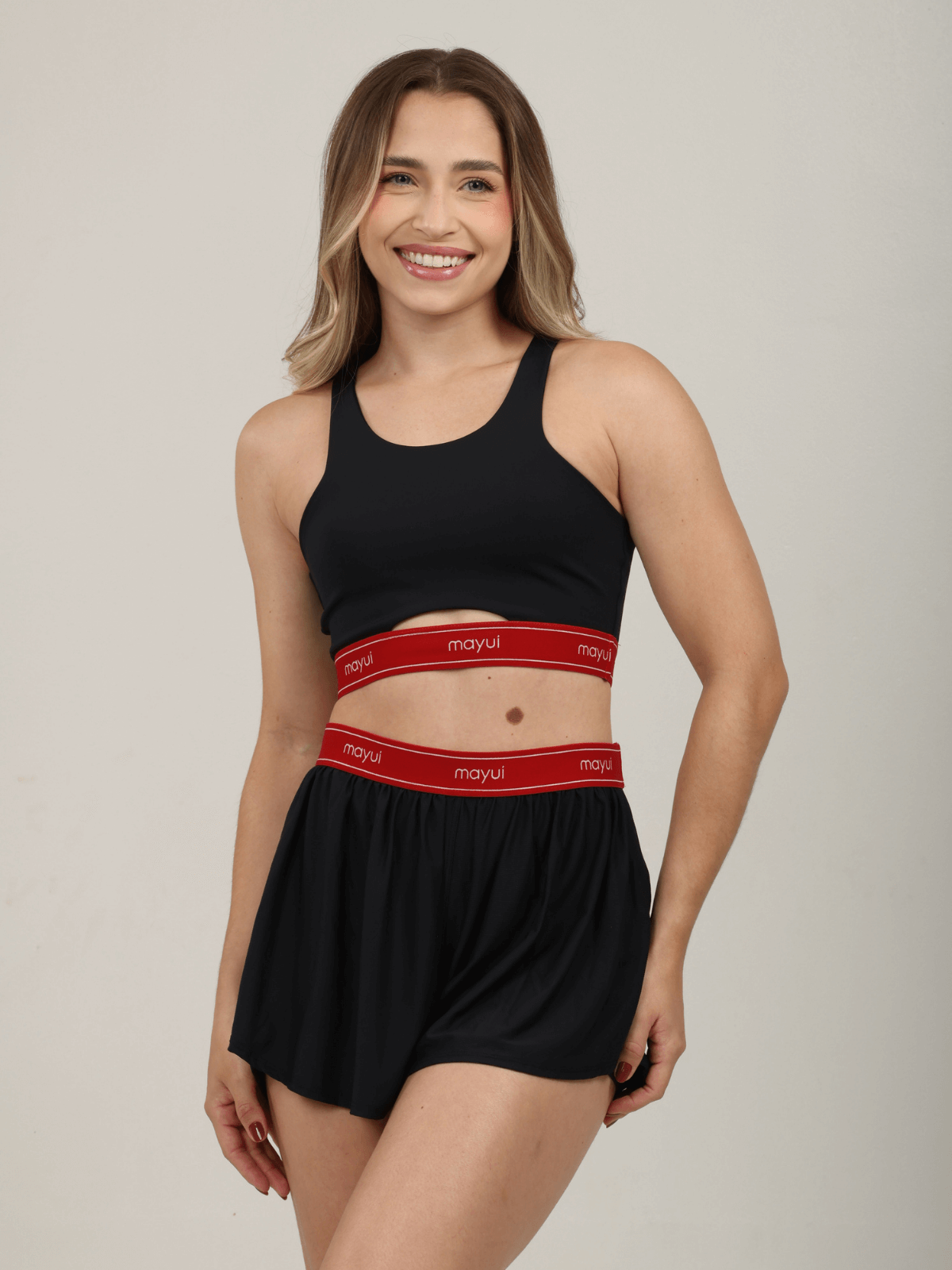 SHORT AIR PRETO COM VERMELHO VELVET