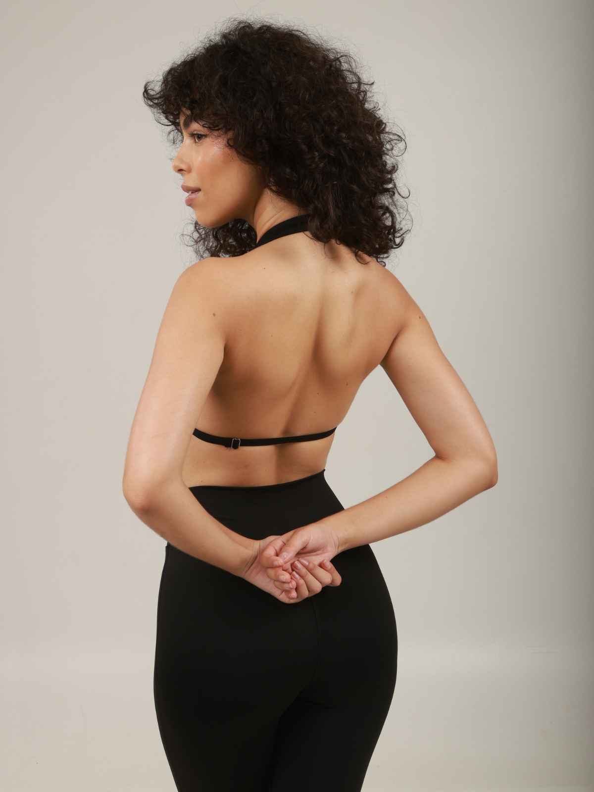 TOP HALTER PRETO