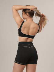 SHORT ESSENTIAL PRETO