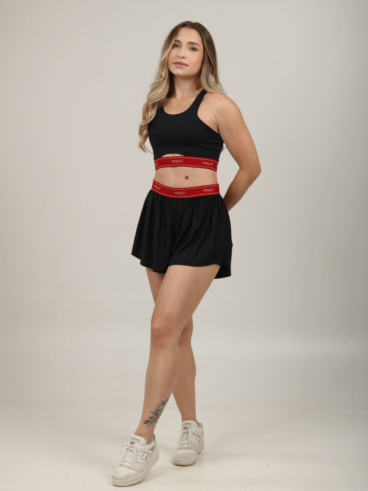 SHORT AIR PRETO COM VERMELHO VELVET